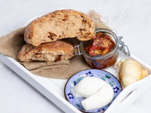 Sundried Tomato, Garlic and Mozzarella